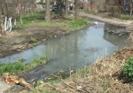Ручьи нечистот текут по улицам Волчанска. «Утекли» и деньги, выделенные на канализацию несколько лет назад