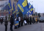 СМИ: Политики требуют запретить ВО «Свобода», а жители востока призывают к бойкоту Львова