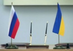 Добкин подписал 2 межрегиональных соглашения на экономическом форуме