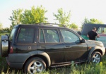 Россияне пытались незаконно вывезти из Украины Land Rover