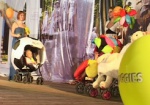 «Божья коровка», «Цветочная клумба», «Гавайские напевы» и «Мойдодыр». В Харькове во второй раз прошел парад-фестиваль детских колясок