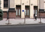 Возле Дома Советов обновят тротуар