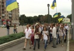 Украинский наряд – на парад. К «вышиванковому» шествию примкнули даже иностранцы