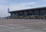 Колесников надеется, что харьковский аэропорт закончат раньше срока
