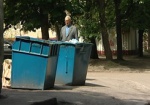 Дворы возле «Металлиста» очистят от мусора