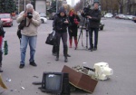 В центре Харькова «свободовцы» разбили телевизоры