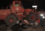 В Харькове трактор смял BMW. Водитель иномарки погиб