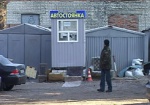 Жители Салтовки четвертый год пытаются убрать платную парковку. В мэрии вмешиваться не спешат