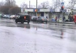 Утром автомобили ГАИ перекрывали улицу Героев Труда