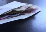 Около 130 тысяч украинцев получают зарплату «в конвертах»