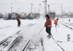 ЮЖД: Снег с путей расчистили, поезда ходят по графику