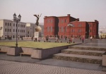 Памятник на площади Конституции откроют ко Дню Независимости