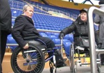Президент паралимпийского комитета проверил доступность стадиона «Металлист» для инвалидов