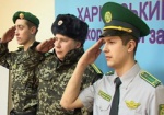 Харьковские пограничники примеряют новую форму