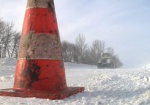 В Люботине в снежном заносе застрял автобус