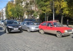 Оштрафованным украинцам разрешили регистрировать автомобили
