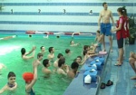 За несколько месяцев до купального сезона. Харьковских школьников учили, как помогать утопающим