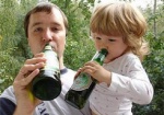 ВОЗ: Около 40% украинских детей пьют спиртное