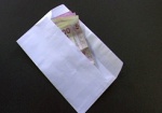 В Харькове разоблачили руководителей двух предприятий, плативших зарплату в конвертах