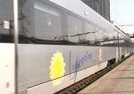 «Укрзалізниця» обещает оставить все льготы на проезд в дневных поездах Hyundai