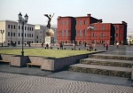 Реконструкцию площади Конституции завершат ко Дню города