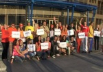 Оранжевое настроение. Харьковчане признали голландских болельщиков самым ярким впечатлением Евро-2012