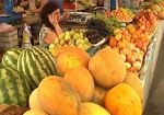 Азаров: Парламент решит проблему обеспечения украинцев отечественными фруктами