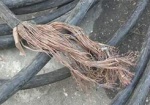 В Краснограде задержали вора телефонного кабеля