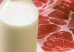 В Украину запретили ввозить белорусское молоко и бразильское мясо