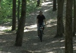 Кататься на велосипеде в Лесопарке теперь удобнее и безопаснее