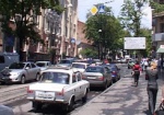 Милиция: Бороться с незаконной парковкой в Харькове невозможно