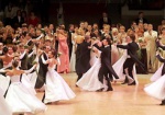 Завтра в Пятихатках шесть сотен школьников будут танцевать вальс