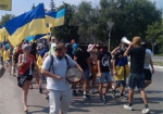 В Чугуеве харьковские активисты развесили украинские флаги и наведались к врачу-сепаратистке