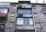 Подвал дома на улице Познанской уже сутки заливает кипятком