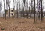 Правоохранители взялись за частные постройки в лесных зонах. Любимые места отдыха харьковчан все чаще занимает элитное жилье