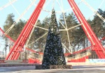 В парке Горького открыли новогоднюю елку