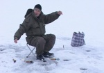 Спасатели предостерегают любителей зимней рыбалки. Как вести себя на льду - советы специалистов