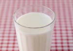 В одну из харьковских школ завезли просроченное молоко