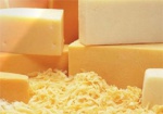 Украина стала покупать больше зарубежных сыров