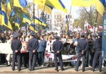 У здания Апелляционного суда собрались сторонники и противники Тимошенко