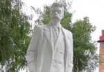Памятник Максиму Горькому теперь стоит в Куряжской исправительной колонии