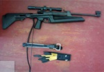 Правоохранители обнаружили у мужчины в Безлюдовке арсенал оружия