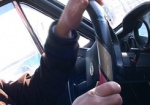 На Харьковщине пьяные подростки избили водителя и угнали его машину