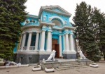 Дворец бракосочетания на Сумской решили покрасить в бирюзово-белый цвет