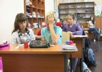 На украинских школьников заведут идентификационные карты