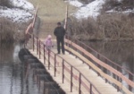 Через Уды в поселке Васищево установили понтонный мост