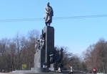 Харьковские чиновники отметили День Соборности возложением цветов к памятнику Кобзарю