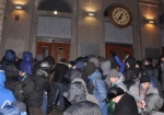 В регионах Украины митингующие захватывают облгосадминистрации