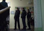 Харьковские активисты не покинули Дом советов несмотря на сообщение о взрывчатке