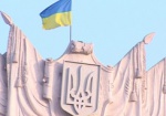 На здании Дома Советов - снова флаг Украины